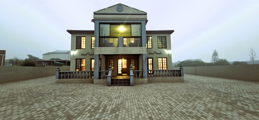 5 Bedroom Property for Sale in Myburgh Park Western Cape